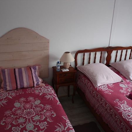 Yec'Hed Mat Bed & Breakfast Saint-Nicolas-du-Pélem Eksteriør bilde