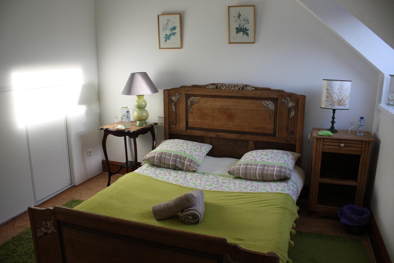 Yec'Hed Mat Bed & Breakfast Saint-Nicolas-du-Pélem Eksteriør bilde